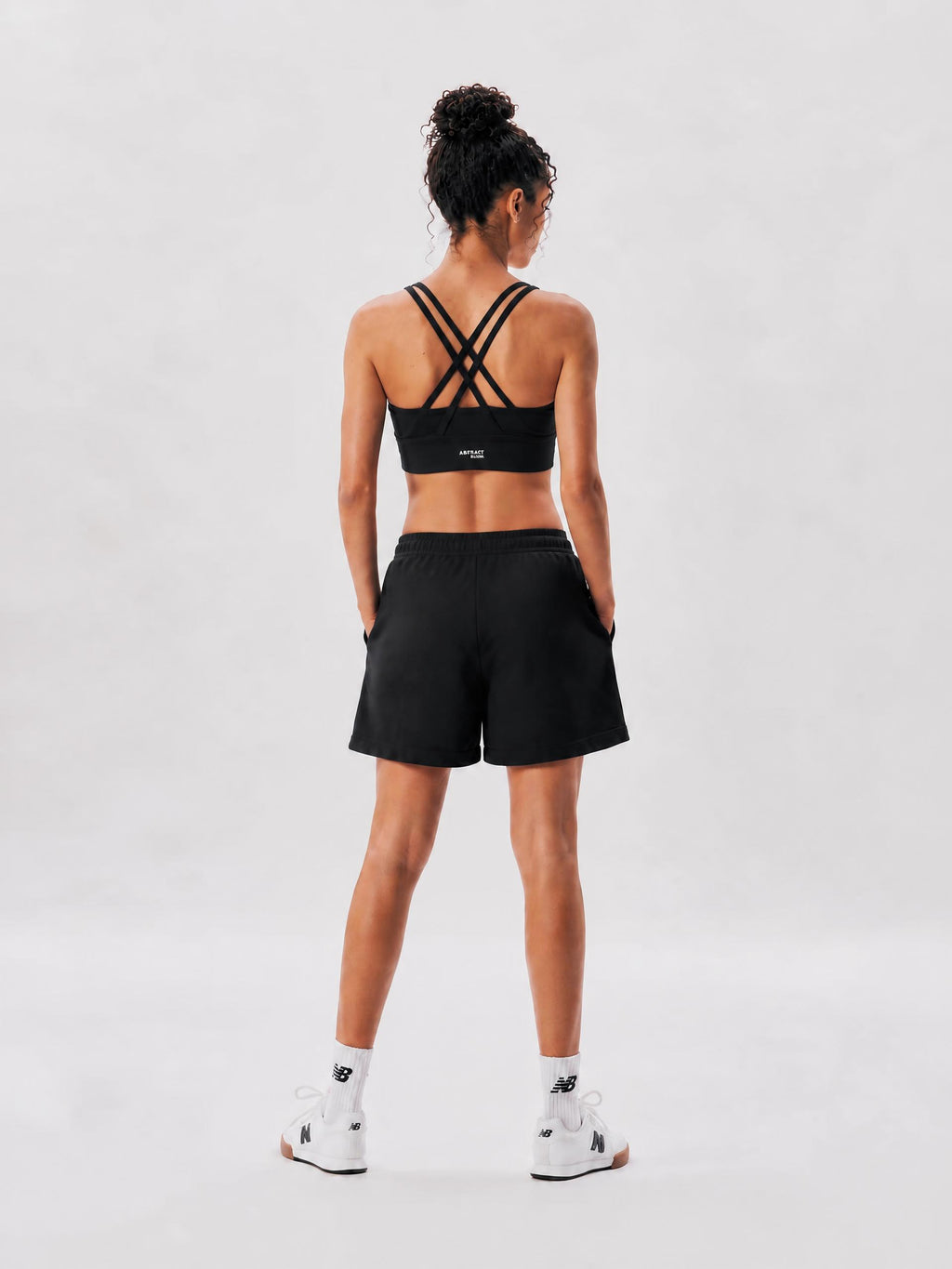 VAYA / 01 Criss-Cross Sports Bra