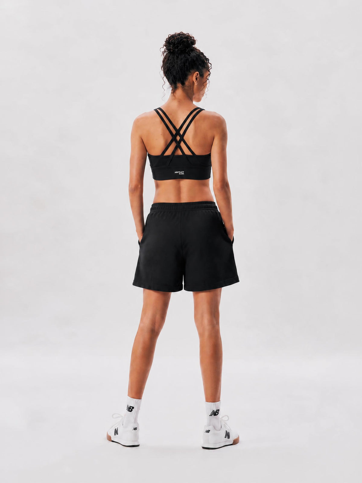 VAYA / 01 Criss-Cross Sports Bra